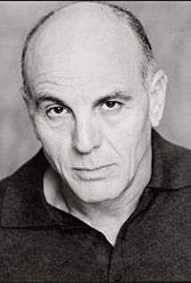 How tall is Carmen Argenziano?